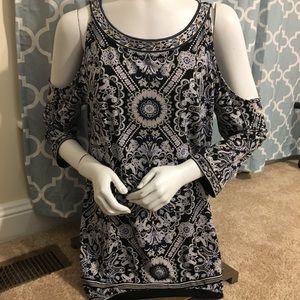 White House black market top size large